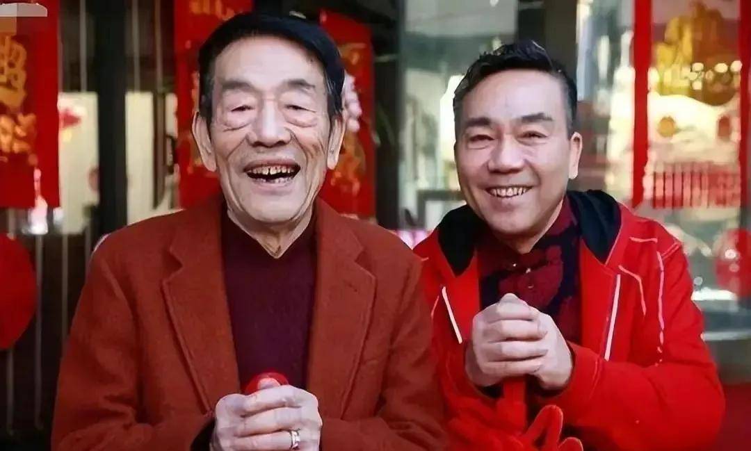 相声大师杨少华90岁仍为儿子奔波铺路，杨议的孝顺，几人能懂？