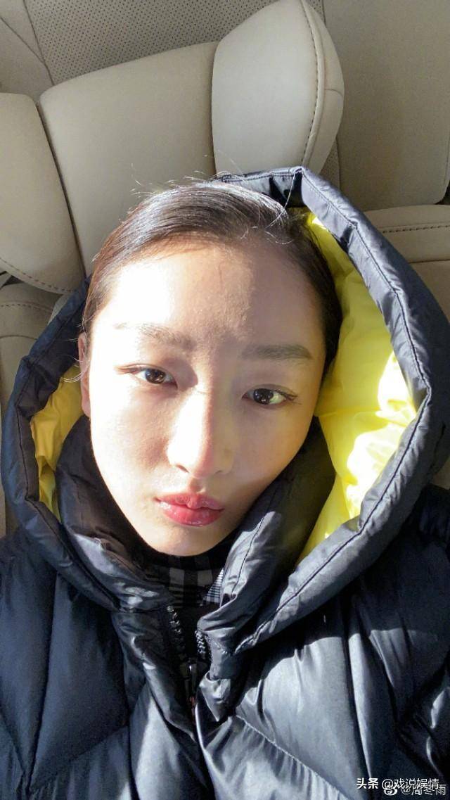 周冬雨晒无美颜无滤镜自拍抱怨天冷,却遭粉丝无情吐槽_照片_帽子_高清