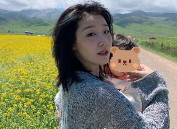 莲蓉包是快乐星球的孩子,她性格活泼开朗,胆子也非常