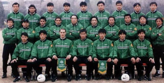 国安历年全家福3 2009-11-04_谢朝阳_徐扬_王少磊