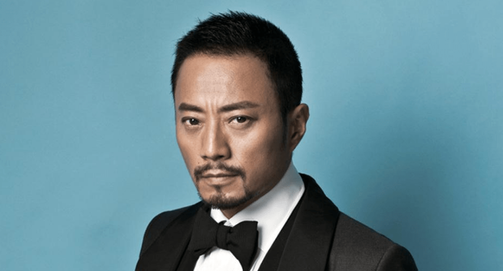 刮掉胡子像"整容"的男星,张晋不算什么,看到修睿我懵了_张涵予_硬汉