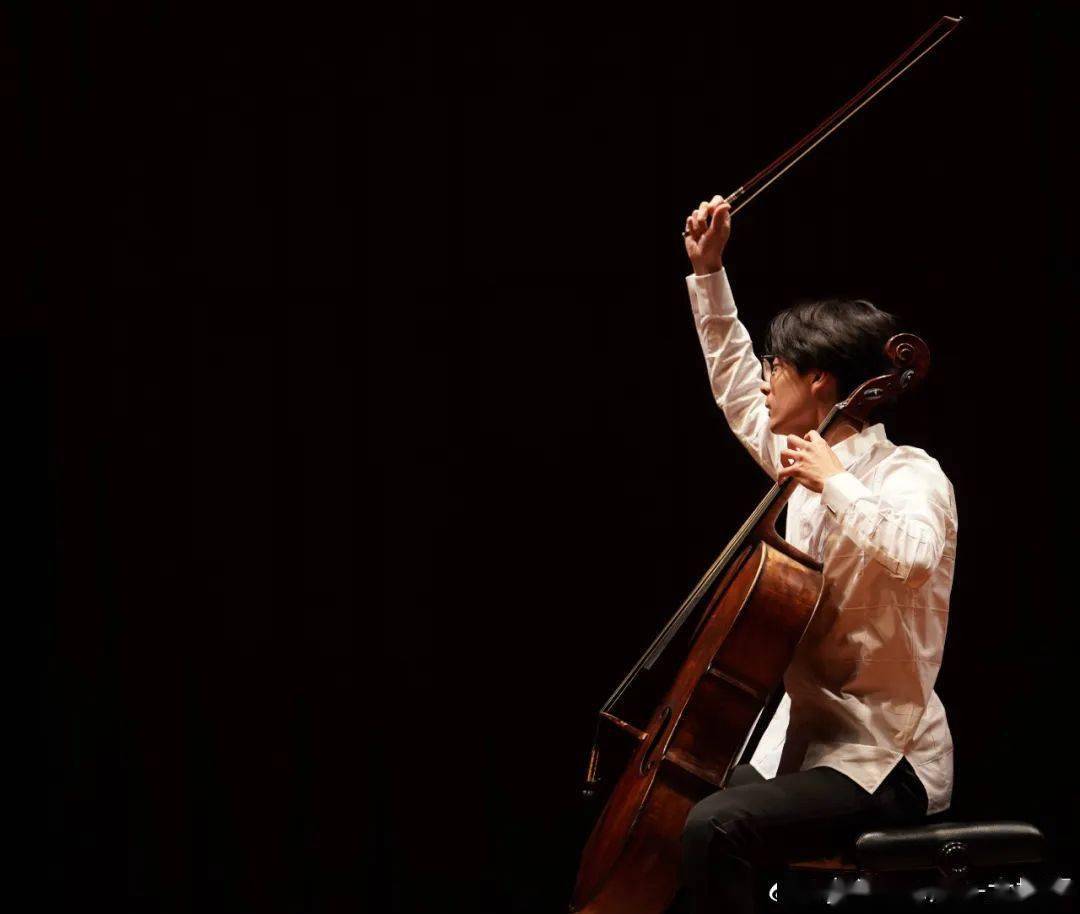 有点艺思 | 青年大提琴家莫漠:跨越时间维度,用音乐寻找心灵契合点