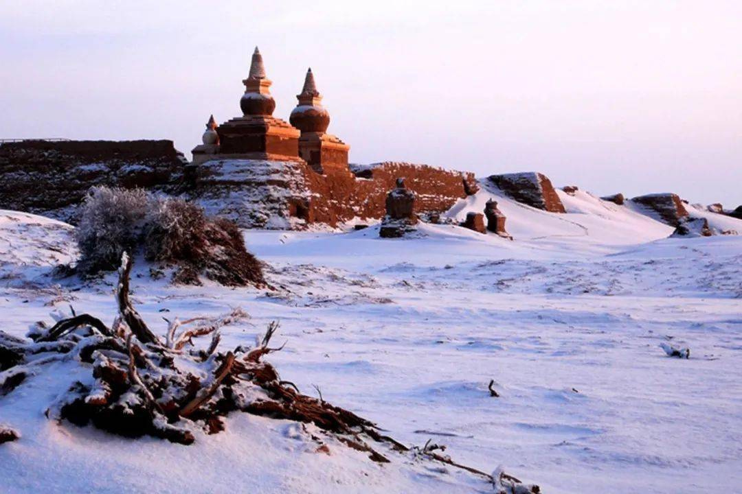 2022·内蒙古冰雪旅游季 | “最美霎时”阿拉善旅拍大赛邀您参与~