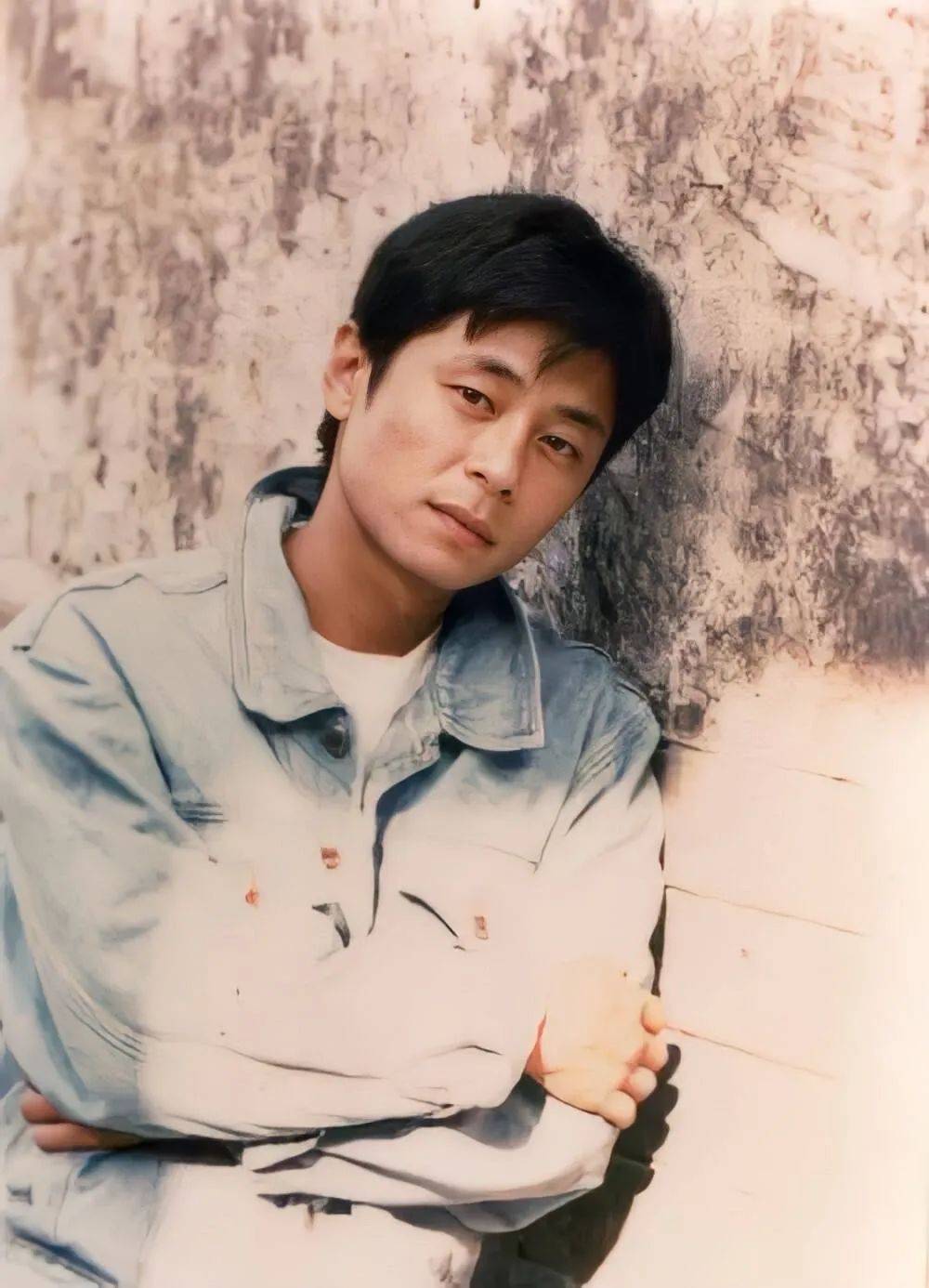 发行前同事们曾问王杰预计能卖多少张,王杰回答三十万张(当时中国台湾
