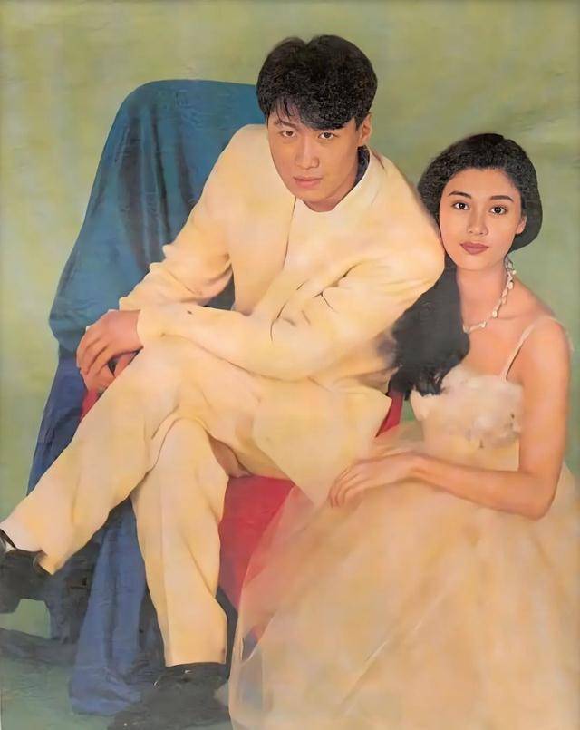 颜值巅峰时期的黎明和谁最般配_李嘉欣_洪欣_周海媚