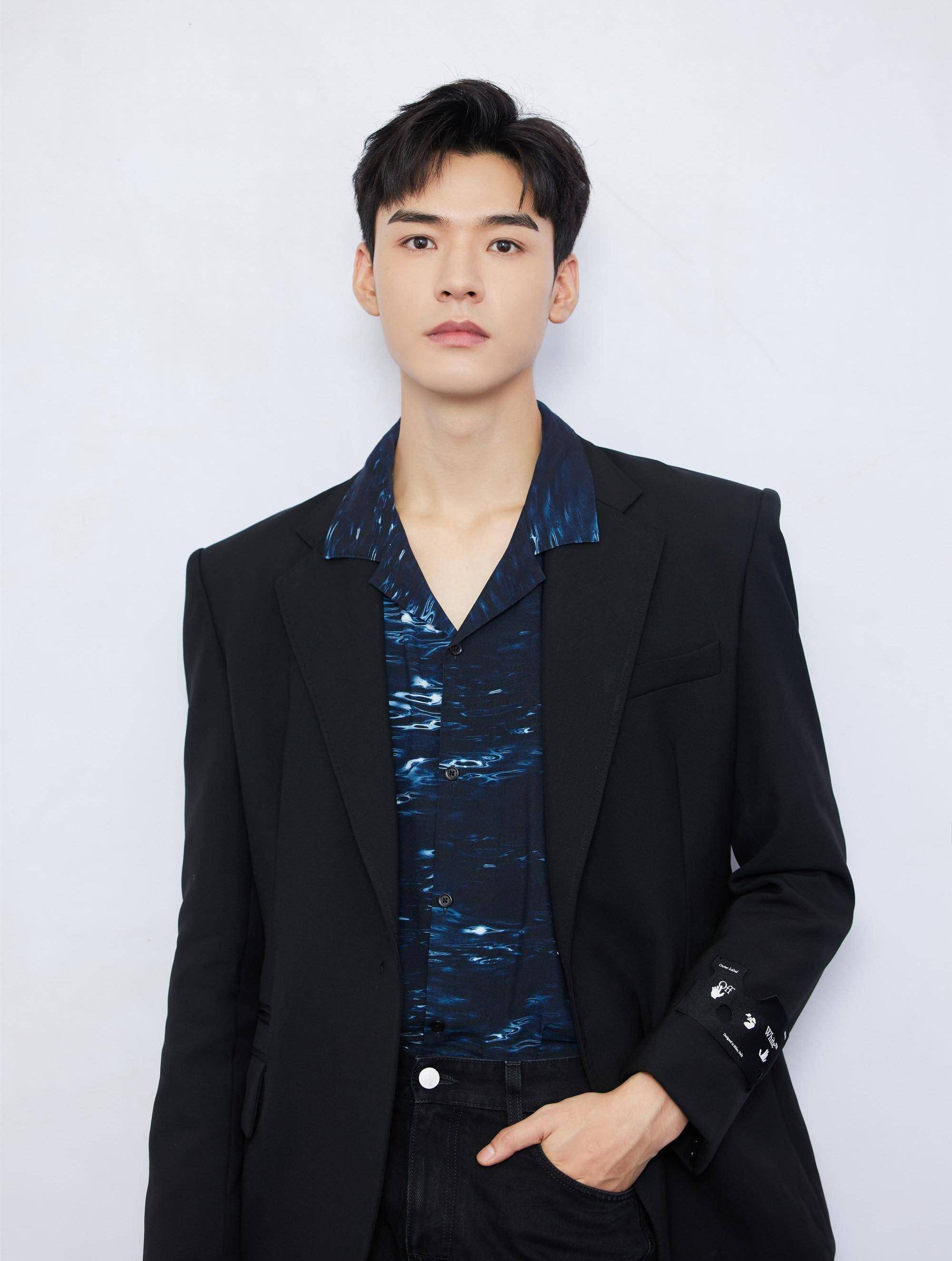 龚俊:努力反思提升自己,30岁最想得到表演奖项的肯定_南都_霍言_角色