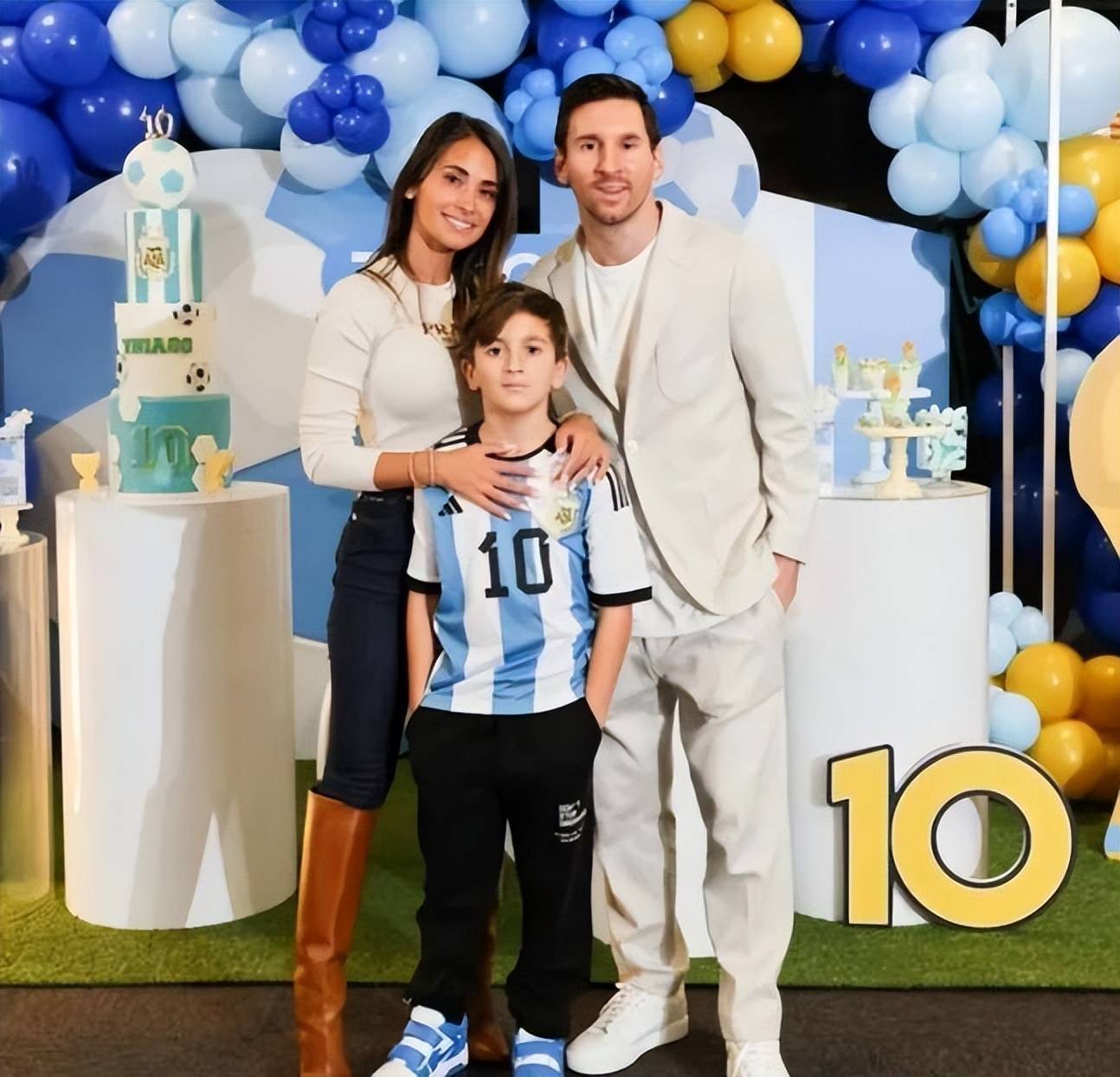 有种"基因"叫梅西儿子,外貌仿佛复制粘贴,父子四人共用一张脸_遗传