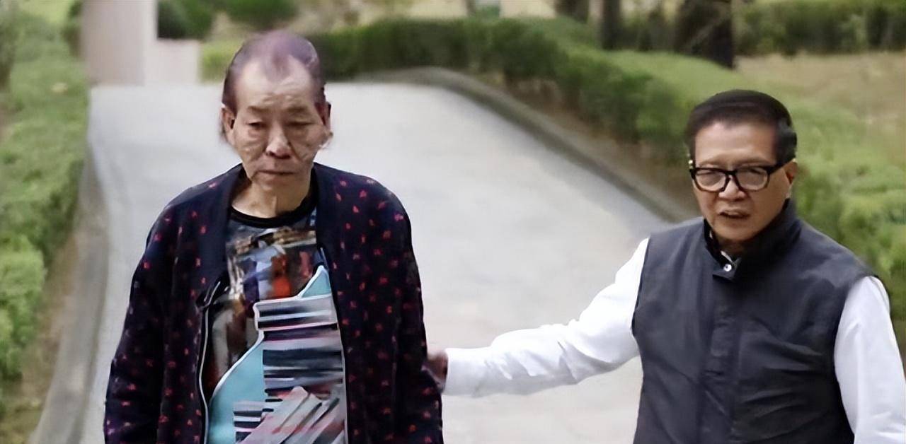 李兆基大哥,从黑帮老大到杰出青年,黑白两道同席为他祝寿