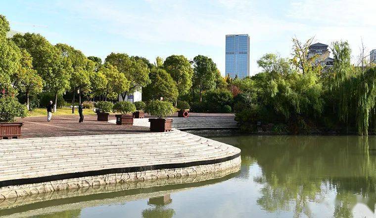 来盐城世纪公园,欣赏与众不同的风景(7)_地方_草地_果实
