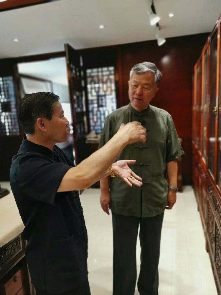 曹育民将军与吴海龙大师艺术交流_紫砂_传承_作品