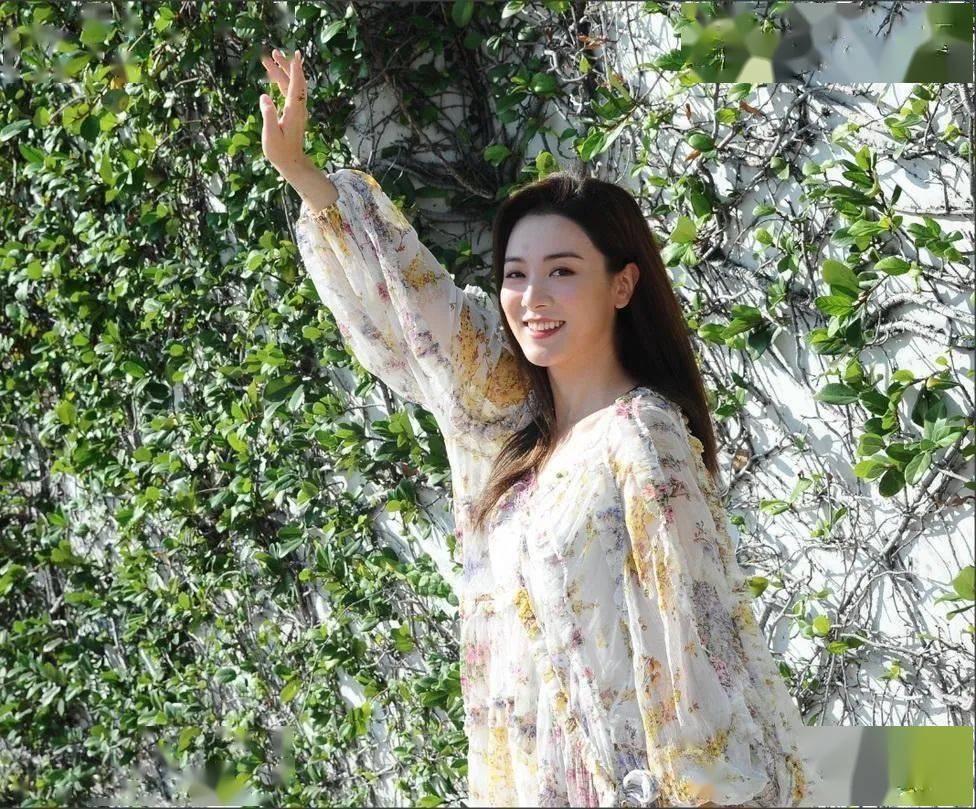 王敏奕赞《法证v》黄宗泽好对手视老公曾国祥为学习对象