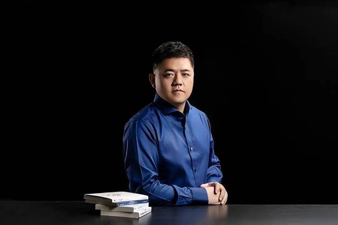 前央视主持人樊登父亲因新冠去世,抢救到医院后放弃治疗_因为_老人