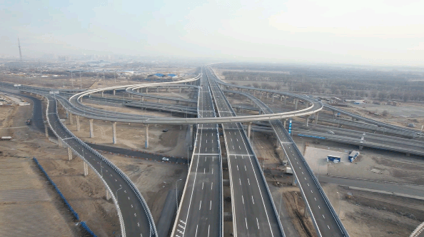 三环路建成通车,城市内部高效连接了科尔沁快速路,金盛快速路,金海
