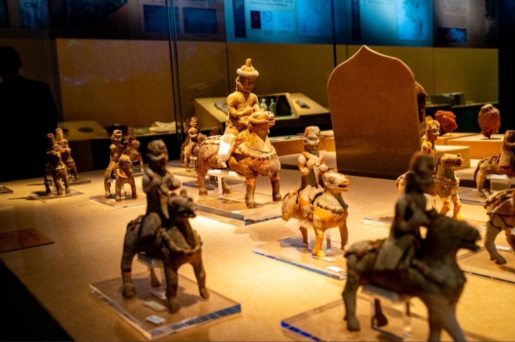 南京市考古院研究馆员周保华告诉记者,丁奉是东吴名将,与程普,黄盖等