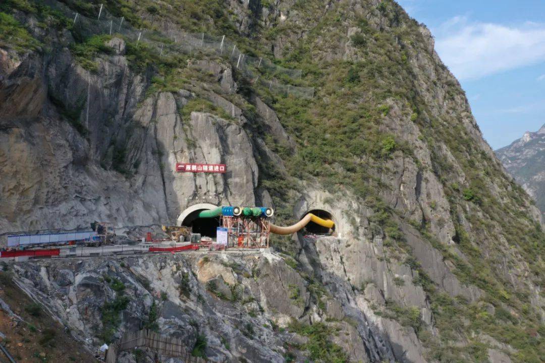 巫镇高速建设有新进展_施工_隧道_重庆