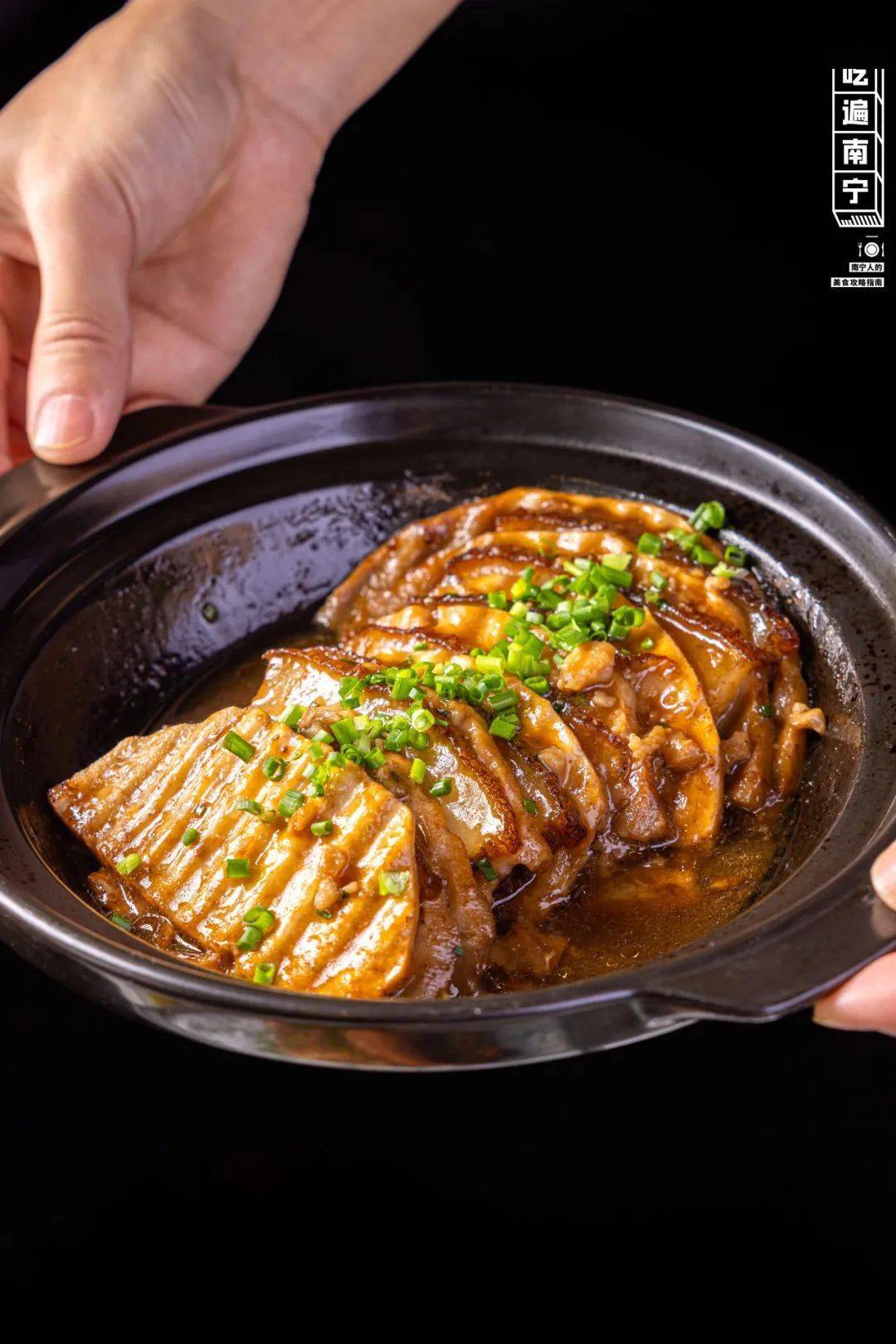 南宁第①家水墨版「绿茶餐厅」在江南水乡中赏味美食