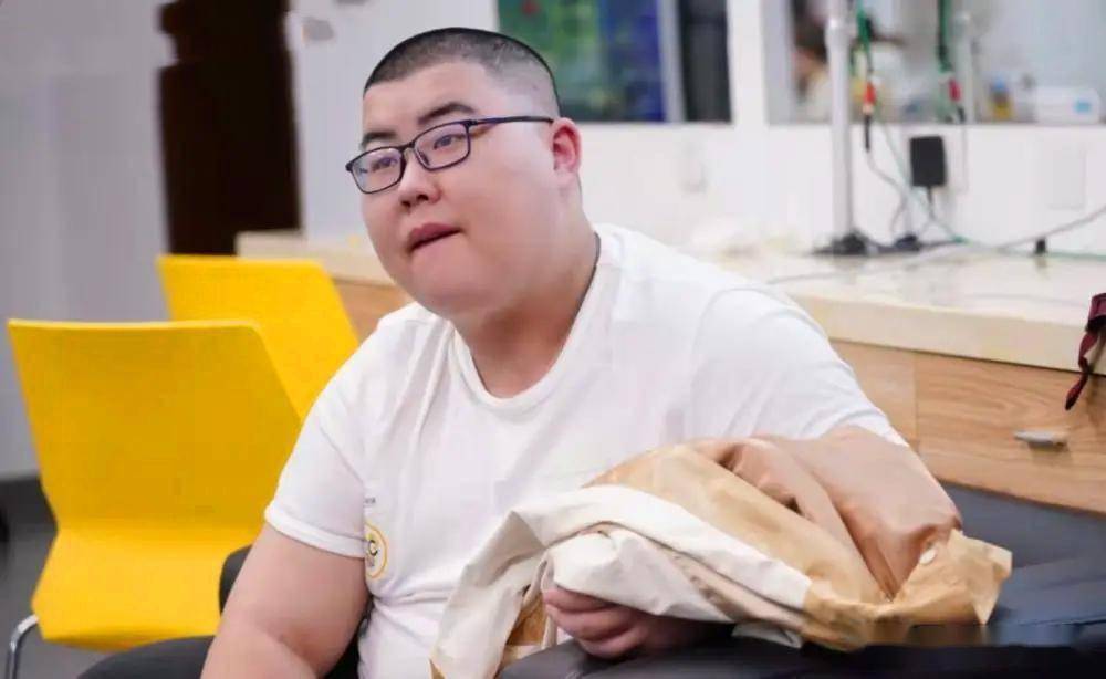 王者荣耀职业选手小胖事件始末,不理智的行为到手写道歉信_录音_女方