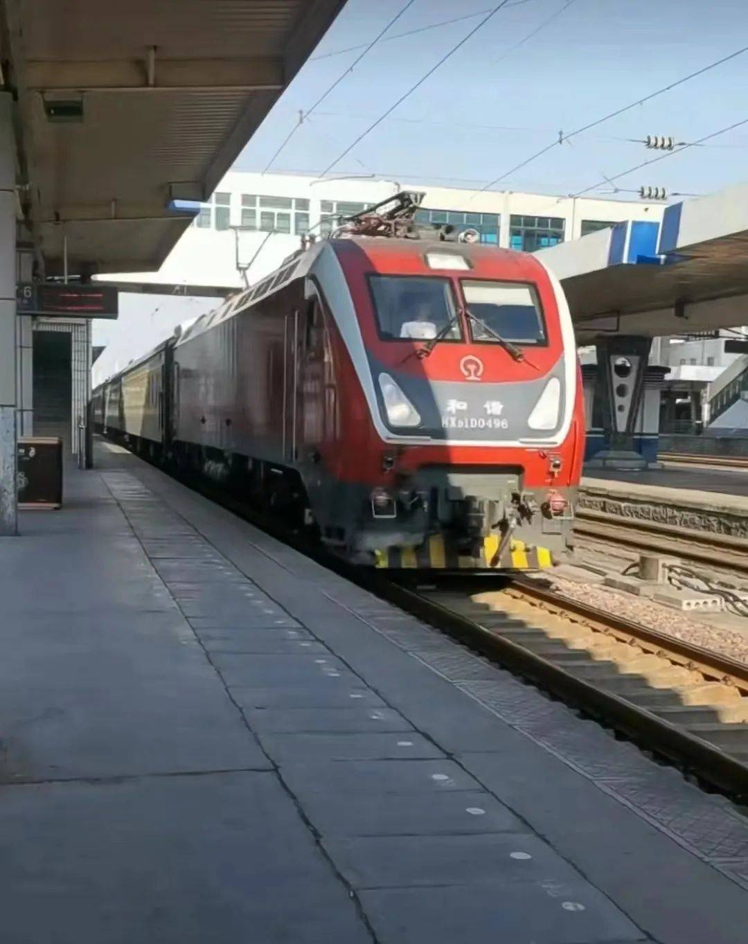 据介绍,洛阳—宁波k168/5次1月1日,宁波—洛阳k166/7次1月2日恢复运行