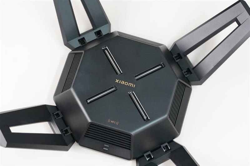 5000元以下它最强！小米万兆路由器评测：还能作为家庭存储中心