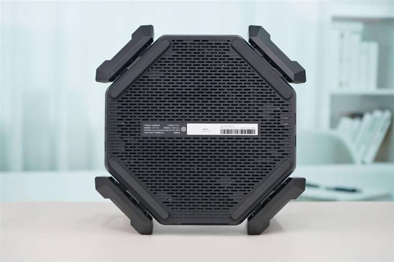 5000元以下它最强！小米万兆路由器评测：还能作为家庭存储中心