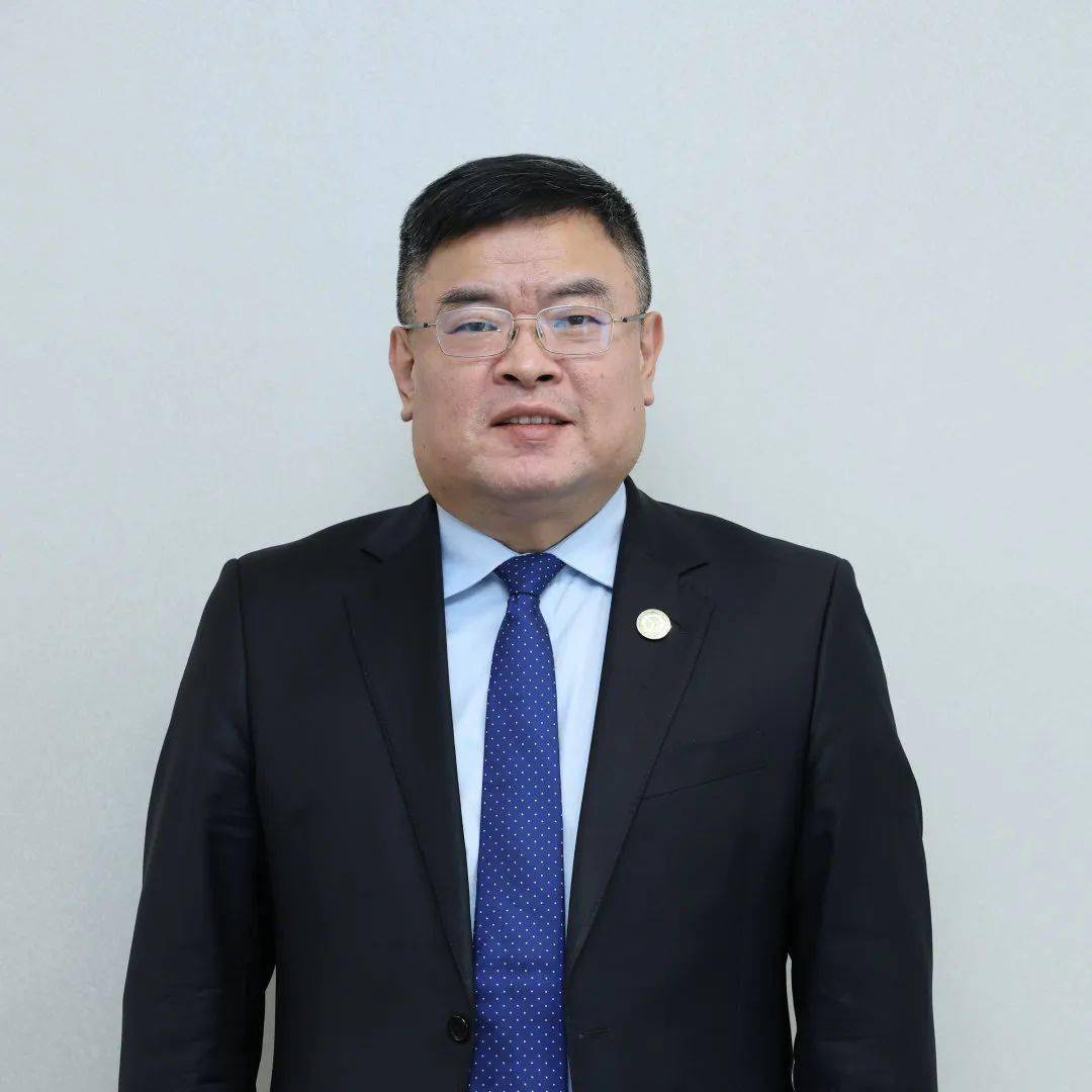 同心筑梦,高质量发展,建设全球领先律师事务所——2023年盈科梅向荣