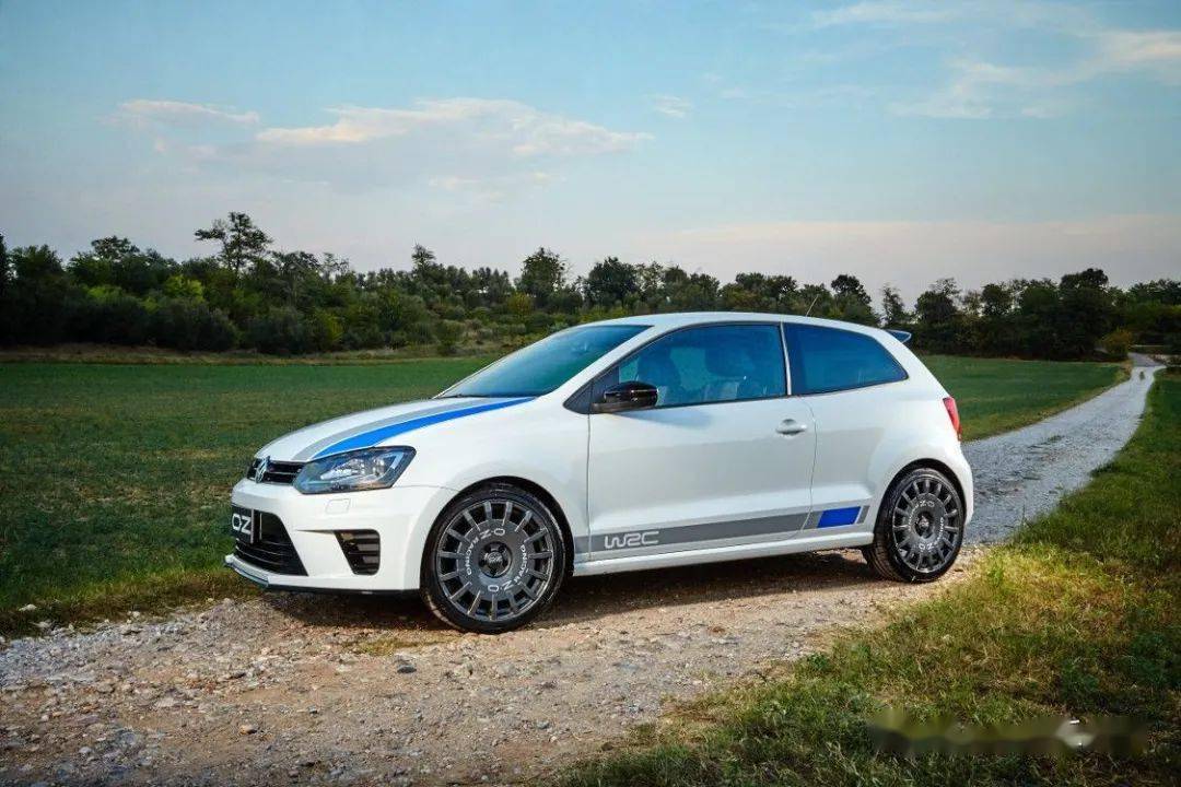 oz rally racing,经典白色拉力风格的超强轮圈回归 | 酷乐汽车_搜狐