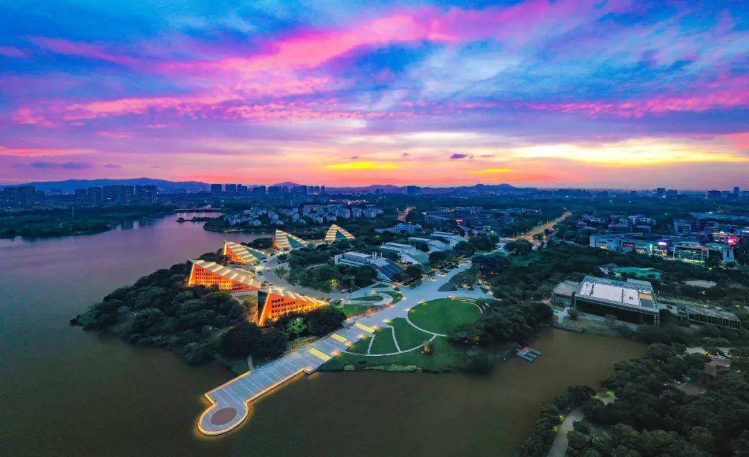 672项高频政务服务事项进驻,松山湖市民中心优才服务区启用_人才_创新