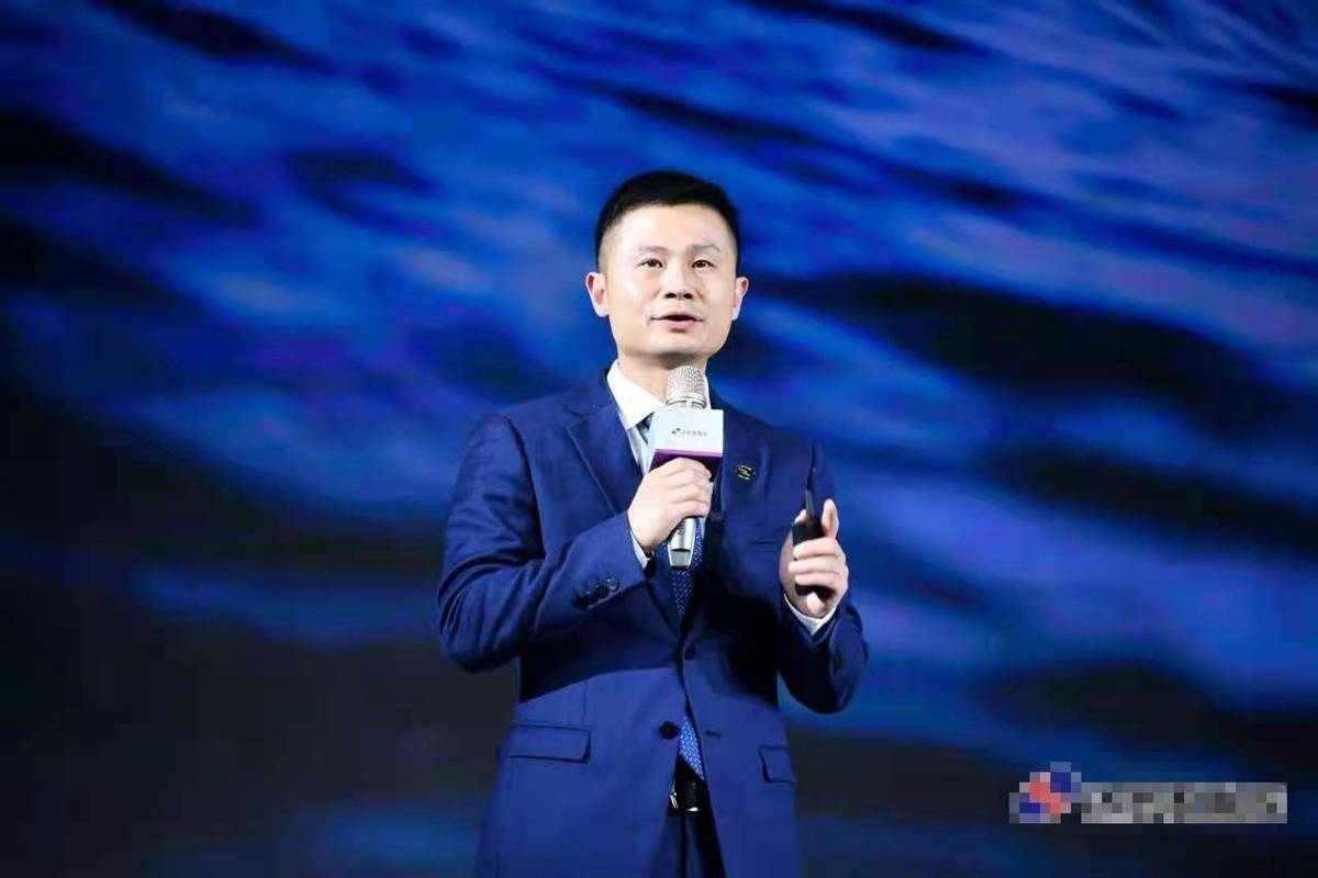 政协委员建议武汉举办更多国际展会,定期向国内外引才_皮宇_经济_企业