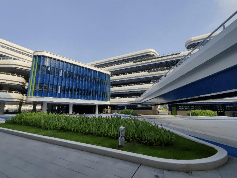自然流动的校园:深圳实验学校初中部拆除重建工程_深圳市_空间_建筑