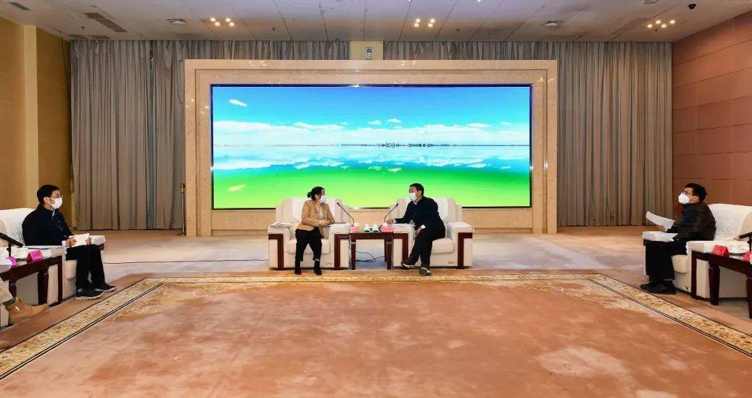 汪山泉冉清会见西藏亿纬控股有限公司董事长骆锦红一行_发展_项目