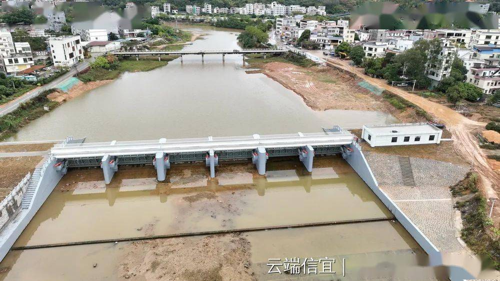 信宜锦江河城区段:长山水闸,银湖水闸,六运水闸已建成开始蓄水_东江