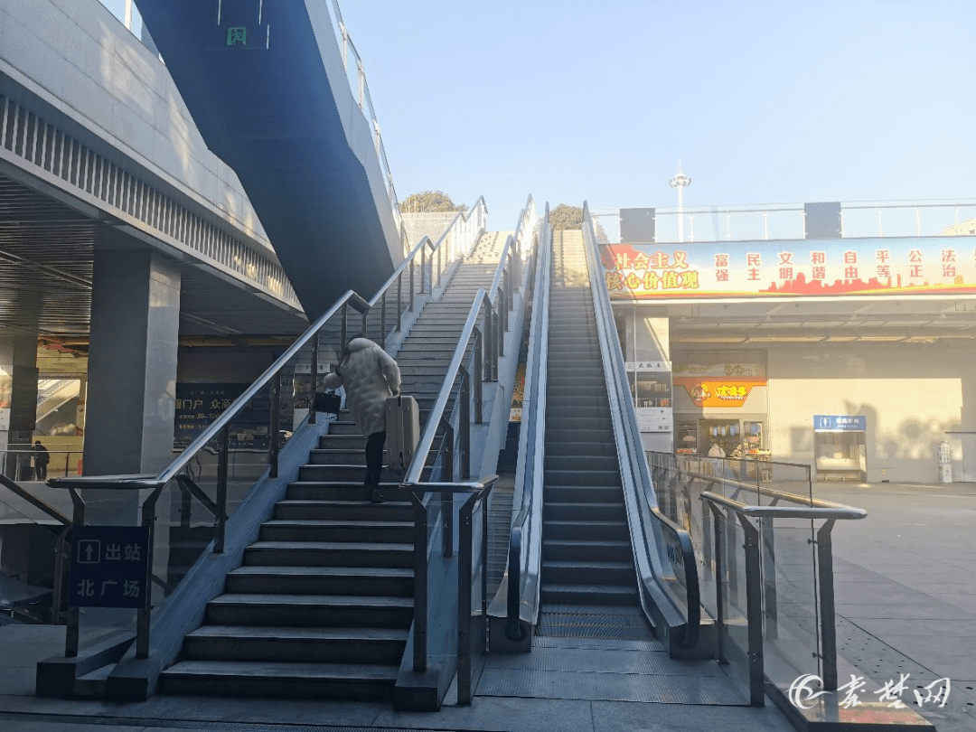 十堰印象：建设中的火车站-搜狐大视野-搜狐新闻