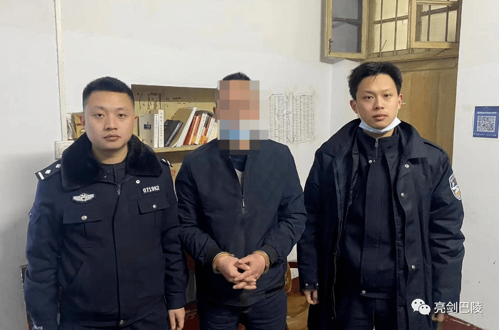 【净风3号】临湘警方追逃脚步不止,18名逃犯相继落网_审讯_情报_警力