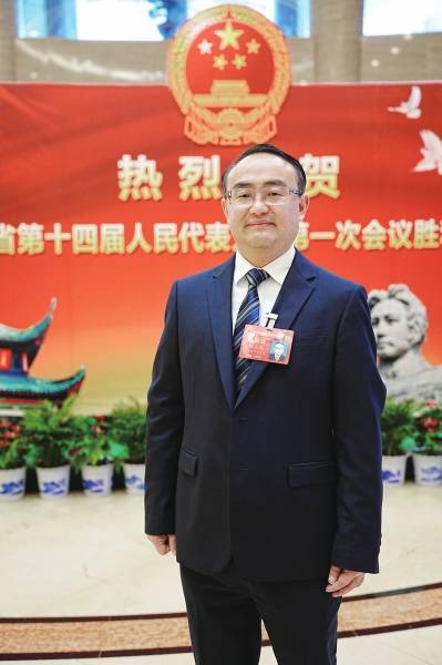 挖掘县乡消费潜力,看代表中的县长们有何举措和想法_沅陵_旅游产品