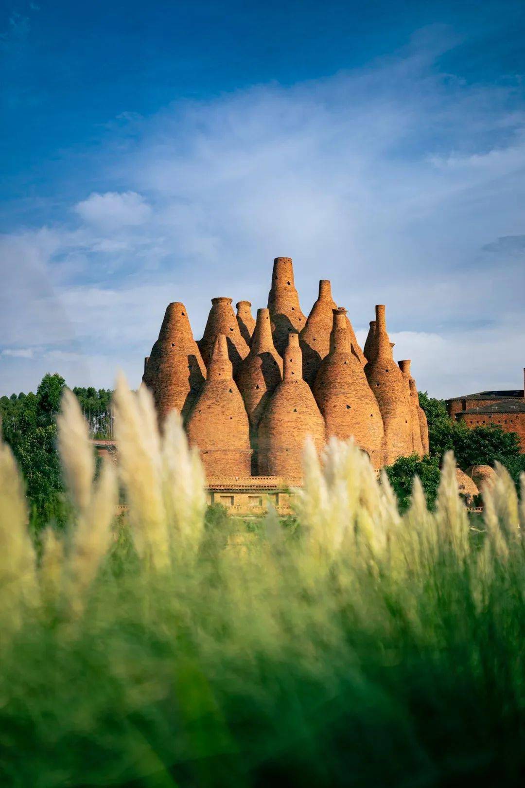 这些小众度假秘境再也藏不住了_弥勒_创意_文化