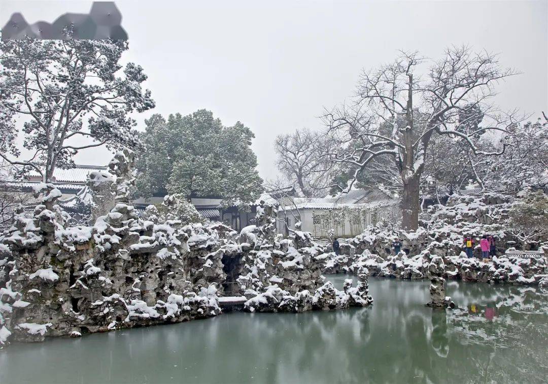 苏州拙政园雪景图片