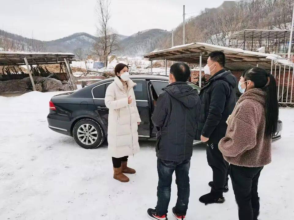 关怀暖人心|市教育局党组书记,局长杨凌云深入桦甸市常山镇五兴村走访