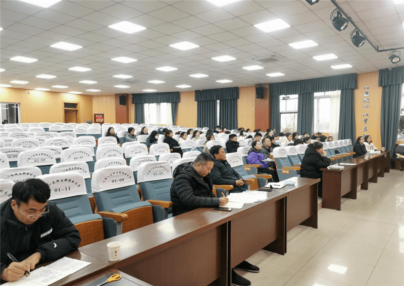 青蓝携手传薪火 师徒结对共成长——温江二中2022-2023学年度上期师徒结对活动总结大会_教学_师父_徒弟