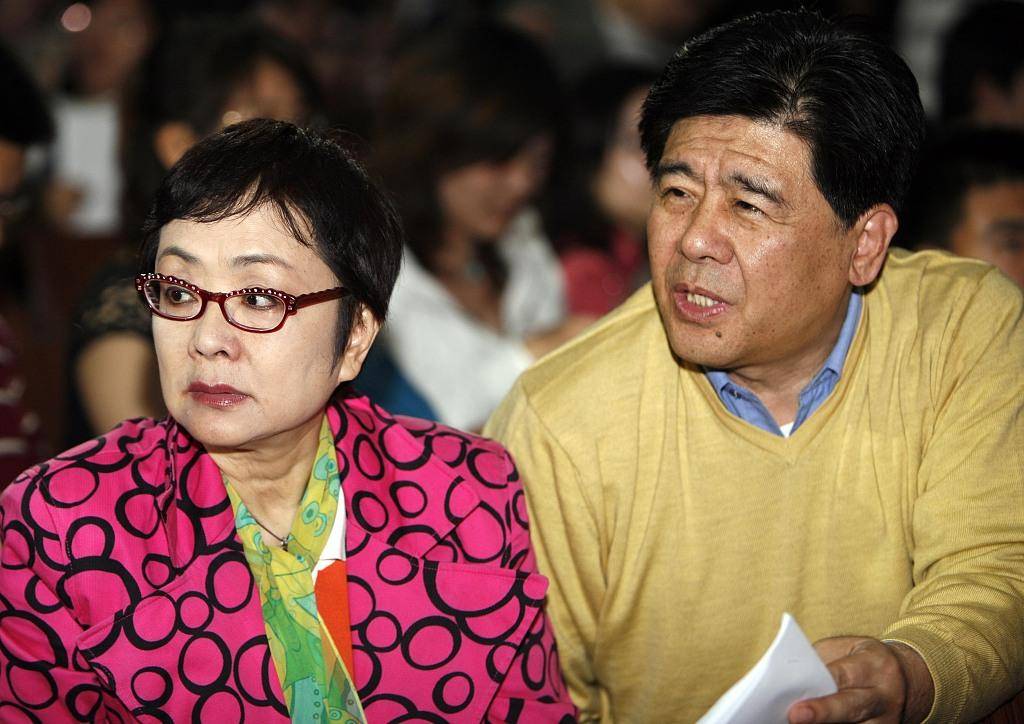 歌唱家谢莉斯走了,她去了《外婆的澎湖湾》_王洁实_歌曲_晚会