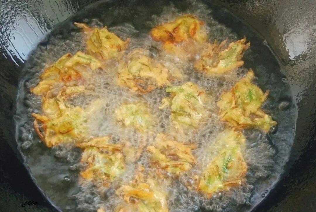 食用油_厨房_筷子