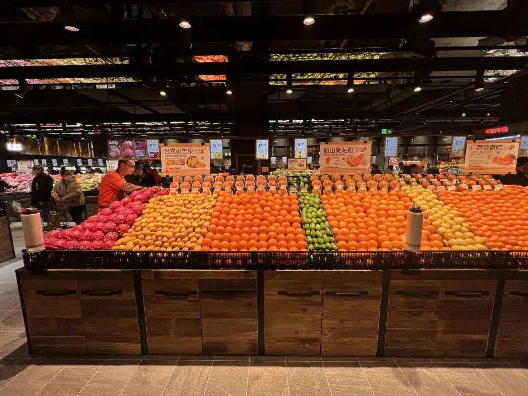 如果服务有考试,胖东来不仅能把附加题答满分,甚至还会给自己"出题"