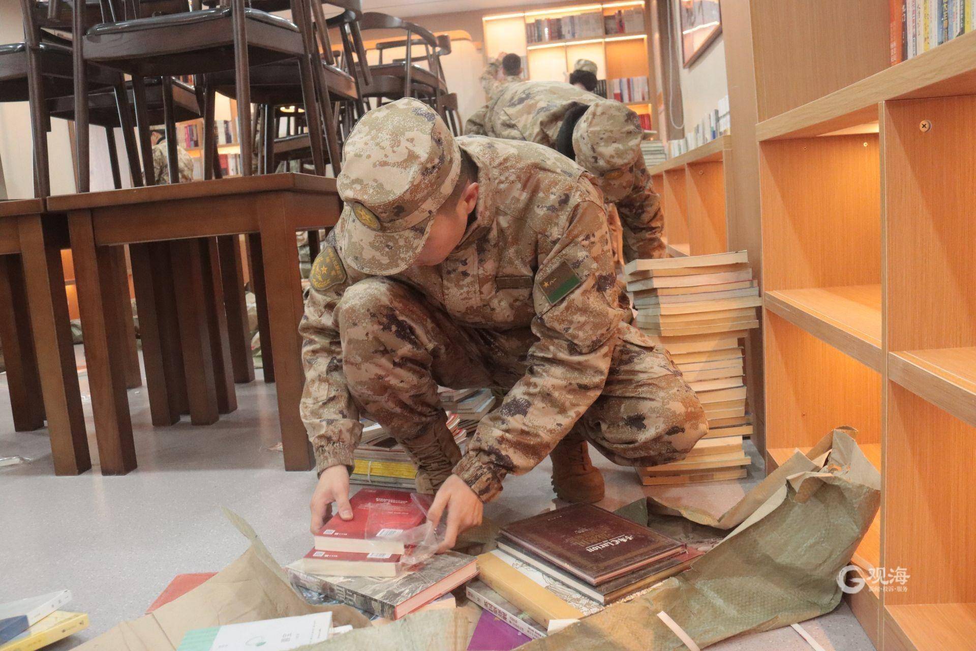 新春走基层76|长门岩岛"见证"双拥情_上岛_海岛_图书室