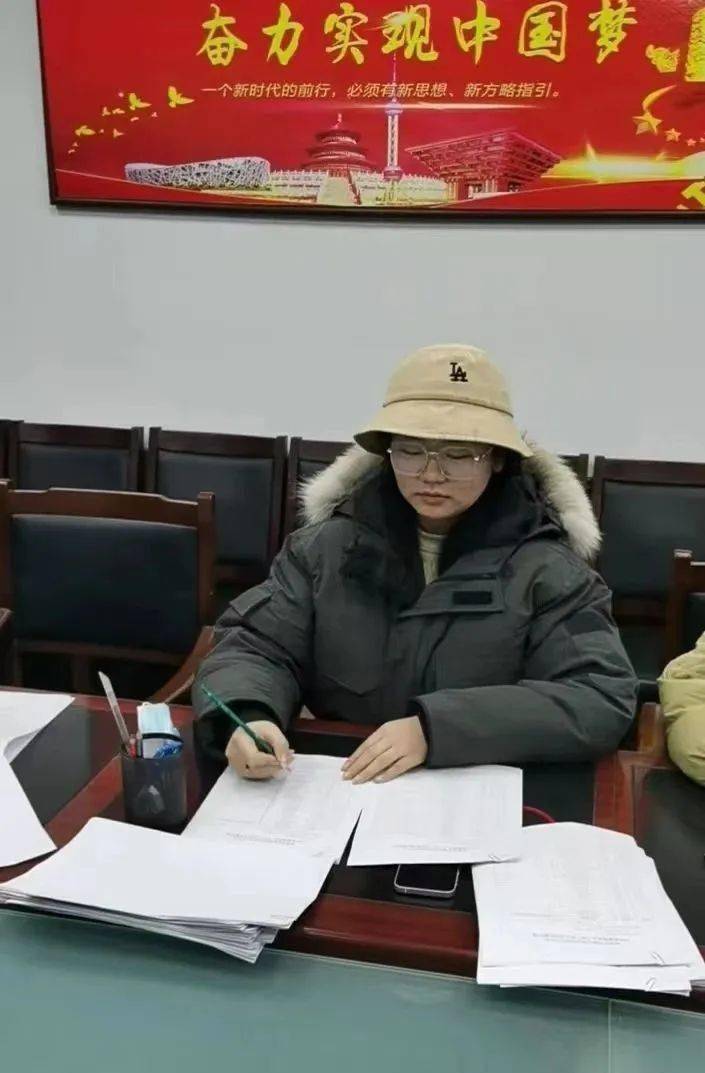 冬日~又是一年返乡时家乡亦能铸辉煌逐梦不必去远方实践感悟青鸟计划