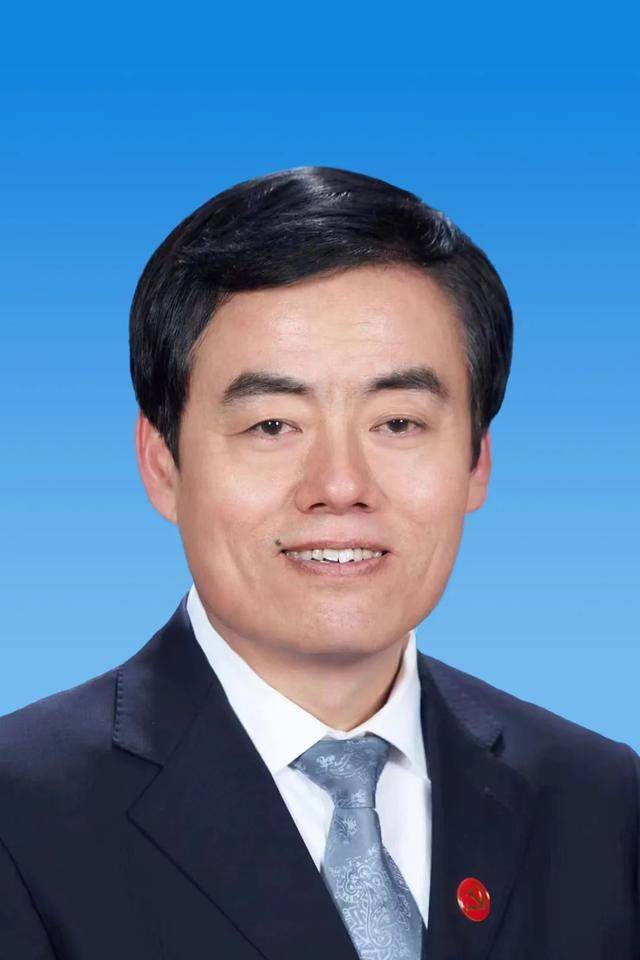 郝国昆,女,汉族