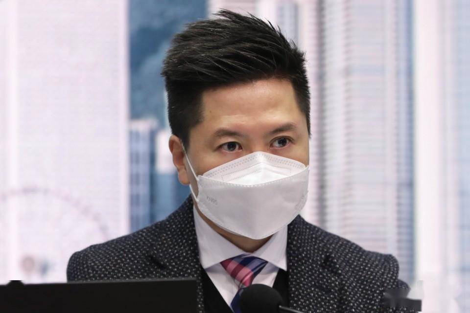 香港无症状感染者可外出活动及上班,建议确诊学生勿上学_隔离_徐乐坚
