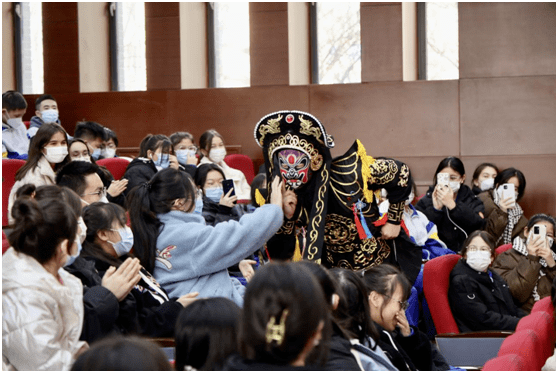 【南开 • 年味儿】慰问表演送温暖 民族连合一家亲