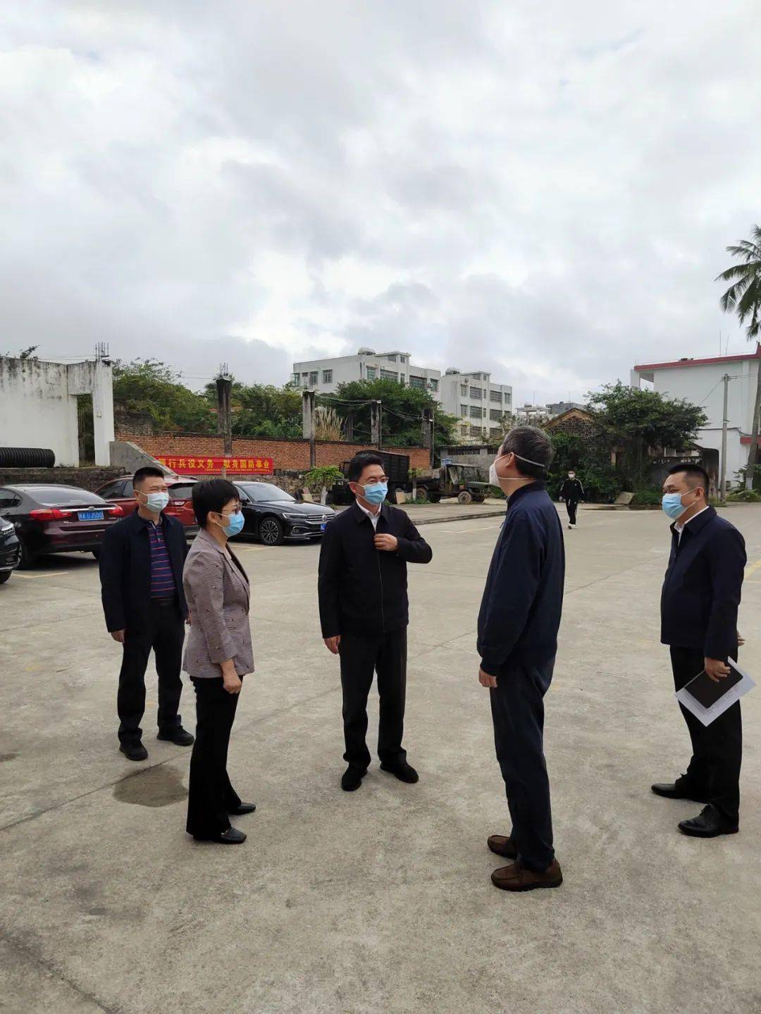 省民政厅副厅长高洪山率队督导文昌市社区防控工作_服务_人员_居民