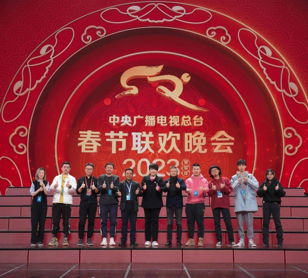满庭芳华国色香丨中央美院点染春晚视觉_色彩_传统_应用