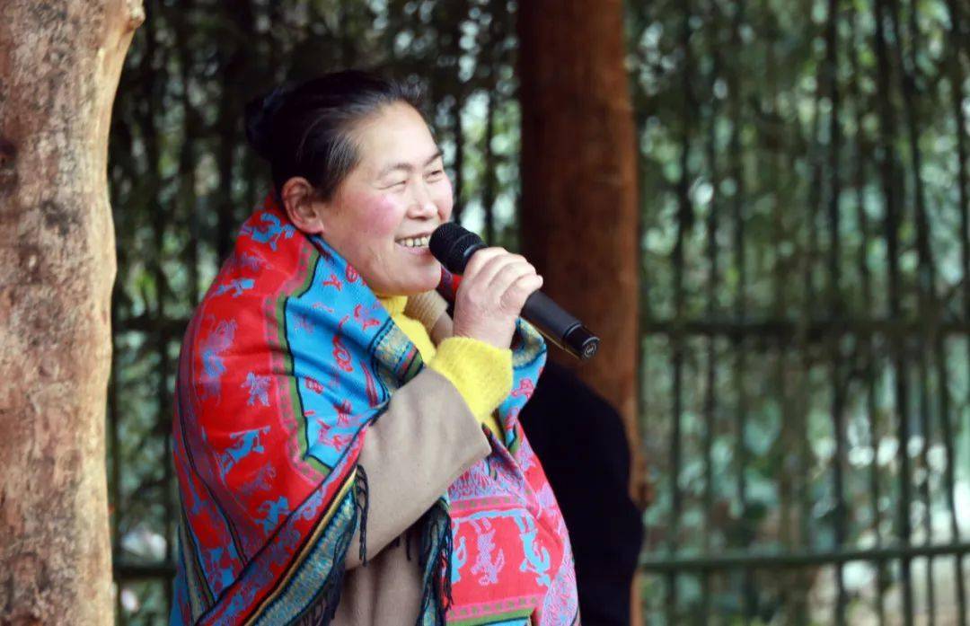 新春走基层丨威宁西华村:山歌唱响年味浓!_比赛_群众_庄园