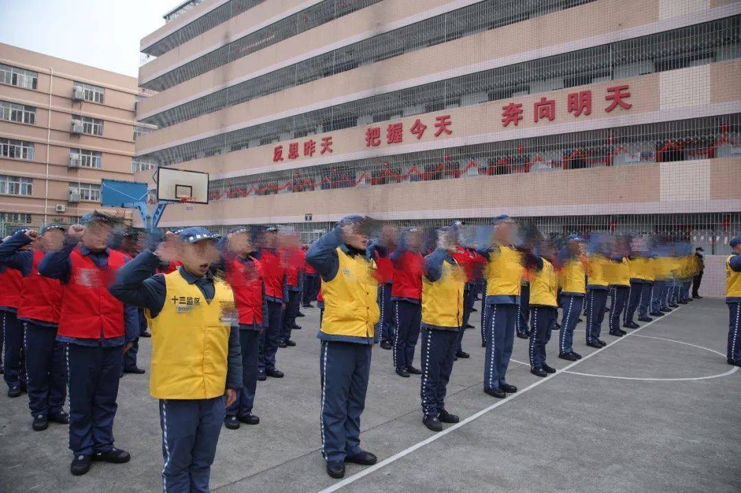 也进一步发挥了监区文化洗礼作用,拓展和延伸了川西监狱"忠善笃实,礼